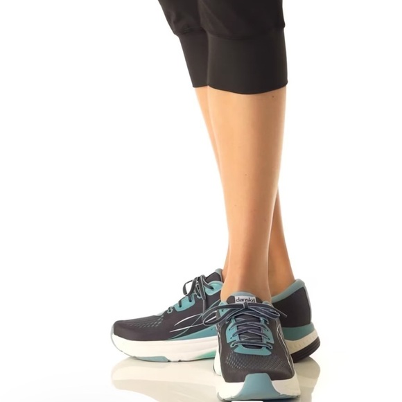 Dansko Pace Mesh Sneakers Navy - Picture 1 of 8